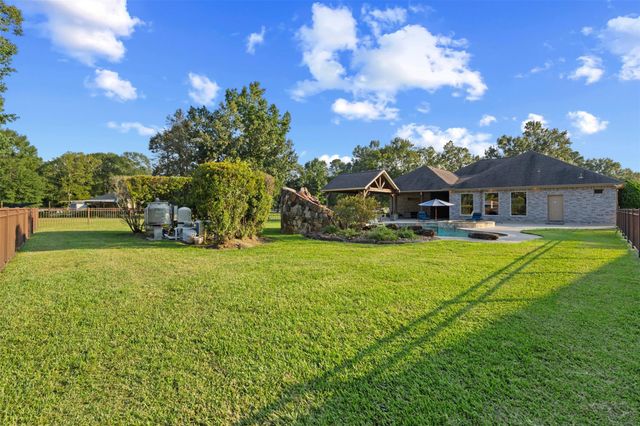 17397 Northcrest Circle, New Caney, TX 77357