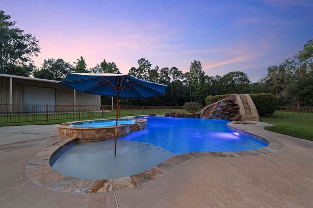 17397 Northcrest Circle, New Caney, TX 77357