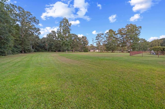 17397 Northcrest Circle, New Caney, TX 77357