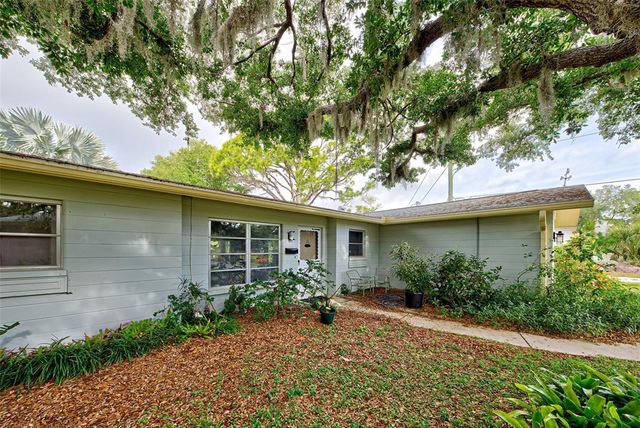 110 S OXFORD DRIVE, Englewood, FL 34223