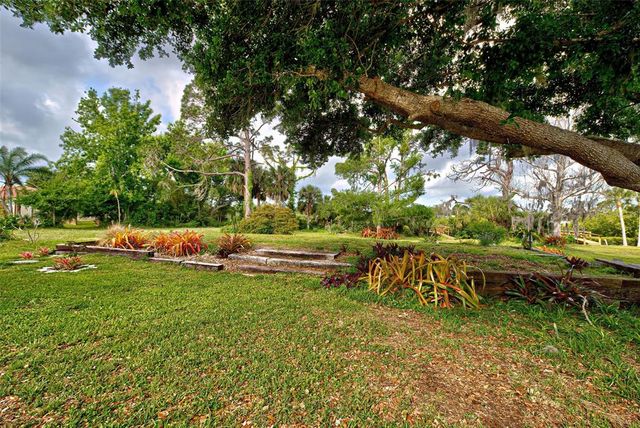 110 S OXFORD DRIVE, Englewood, FL 34223
