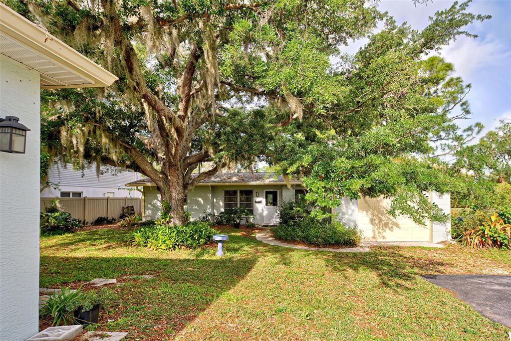 110 S OXFORD DRIVE, Englewood, FL 34223