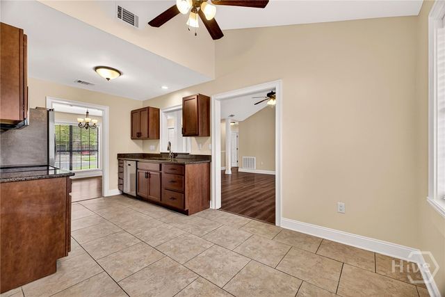 6 Castaway Place, Savannah, GA 31410