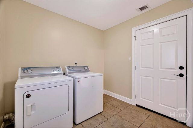 6 Castaway Place, Savannah, GA 31410