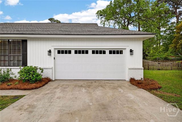 6 Castaway Place, Savannah, GA 31410