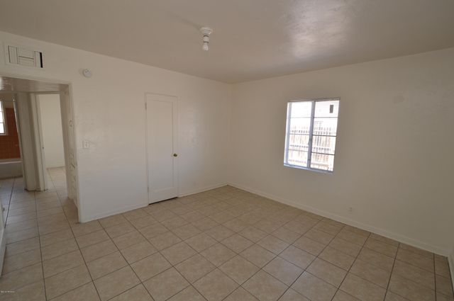 2425 N Los Altos Avenue, Tucson, AZ 85705