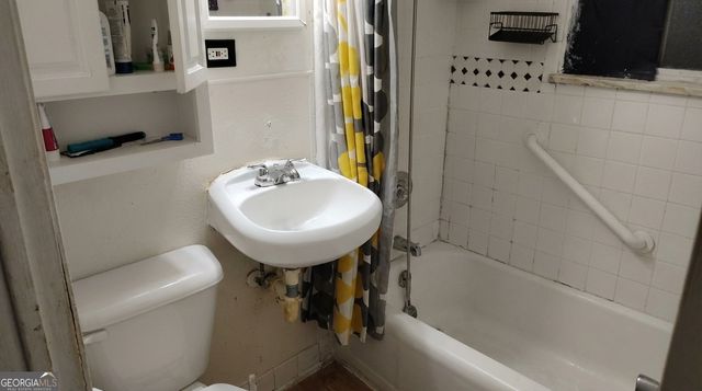 38 Harpers Lake Drive, Hiram, GA 30141