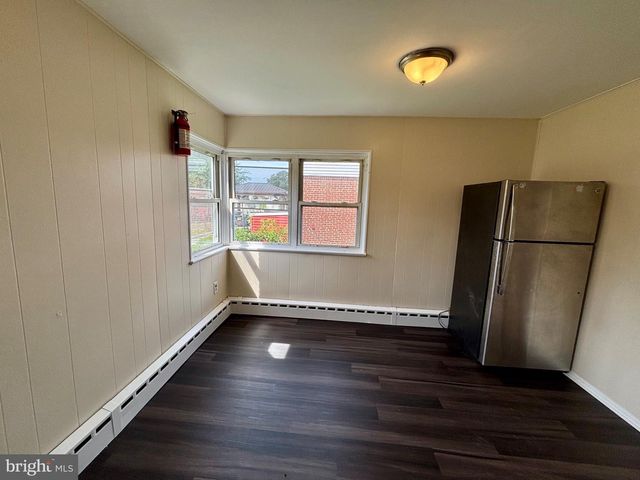 44 W 3RD ST, Burlington, NJ 08016