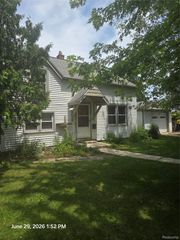 22629 Downing Street, St. Clair Shores, MI 48080