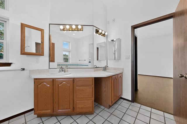 12208 Lexington Avenue NE, Albuquerque, NM 87112