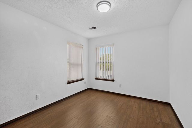 12208 Lexington Avenue NE, Albuquerque, NM 87112