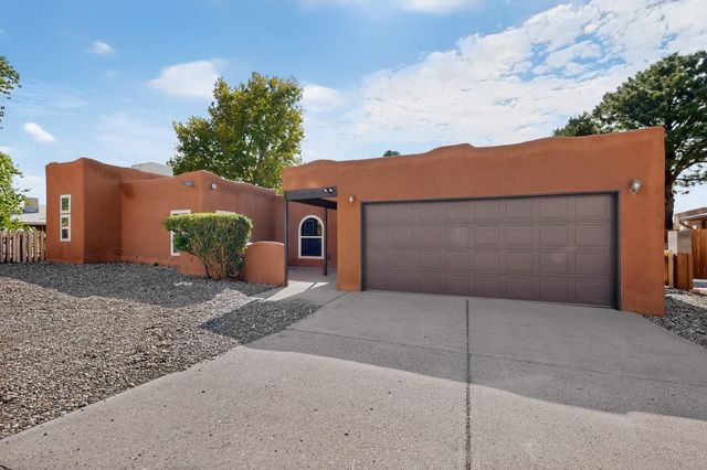 12208 Lexington Avenue NE, Albuquerque, NM 87112