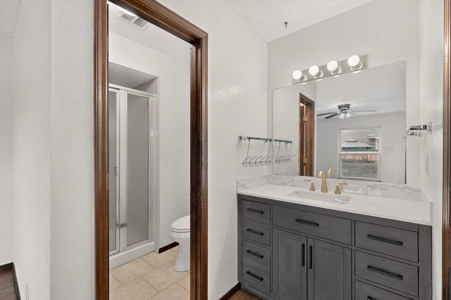 12208 Lexington Avenue NE, Albuquerque, NM 87112