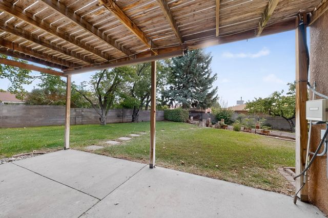 12208 Lexington Avenue NE, Albuquerque, NM 87112