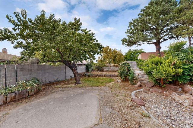 12208 Lexington Avenue NE, Albuquerque, NM 87112