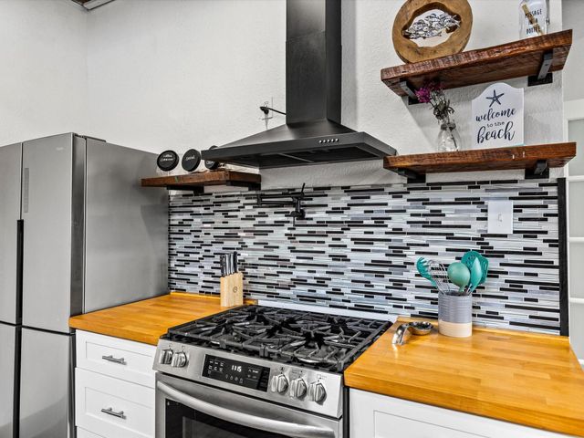 1309 Avenue M, Galveston, TX 77550