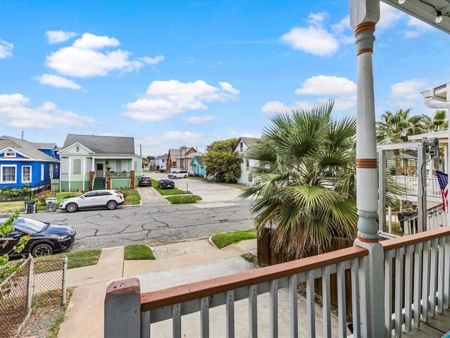 1309 Avenue M, Galveston, TX 77550