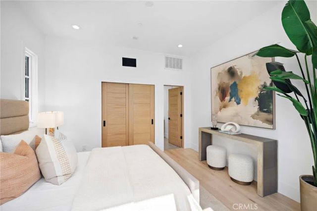 28 Surfspray Bluff, Newport Coast, CA 92657