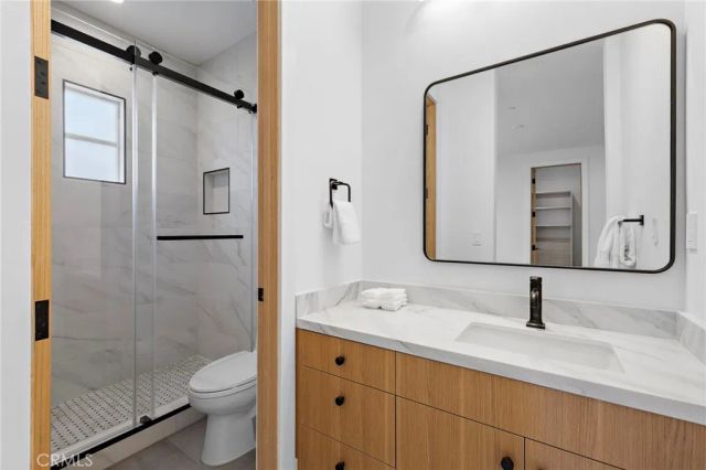 28 Surfspray Bluff, Newport Coast, CA 92657