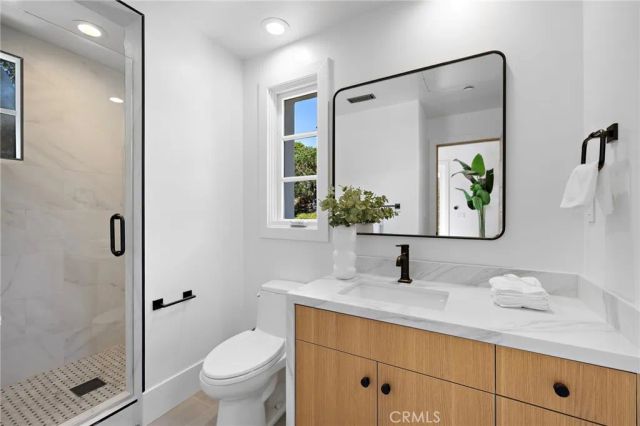 28 Surfspray Bluff, Newport Coast, CA 92657