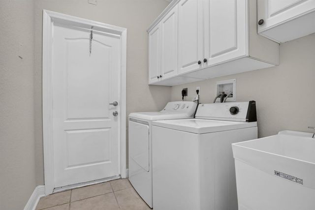 1445 SW 11th Place, Fort Lauderdale, FL 33315