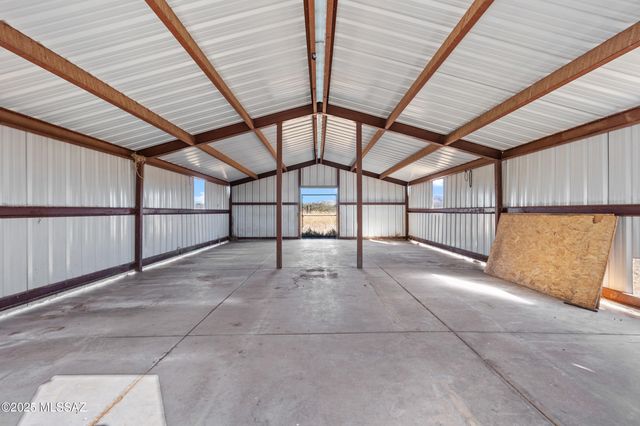 13201 S Falling Star Lane, Pearce, AZ 85625
