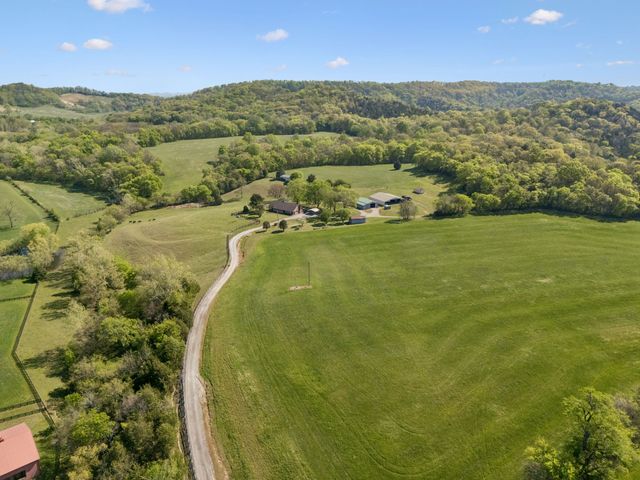 6670 Cross Keys, College Grove, TN 37046