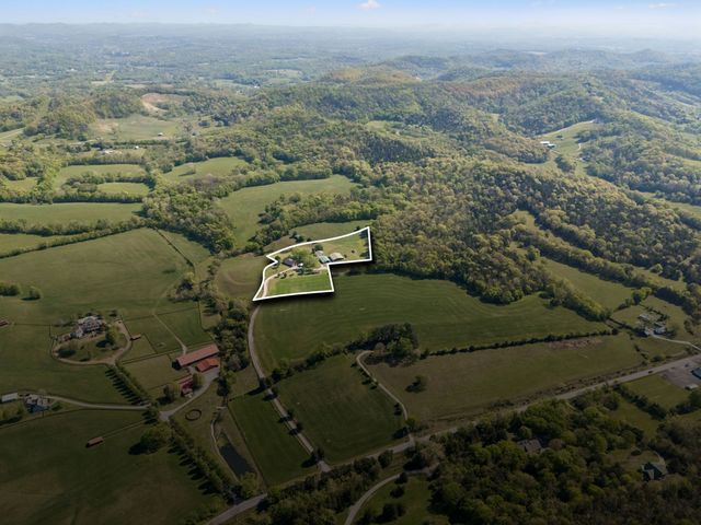 6670 Cross Keys, College Grove, TN 37046