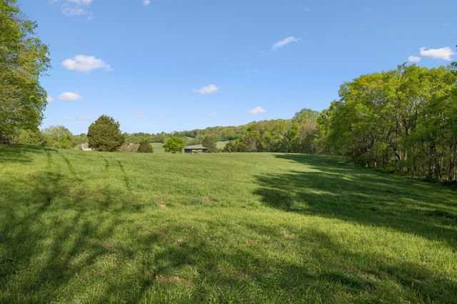 6670 Cross Keys, College Grove, TN 37046