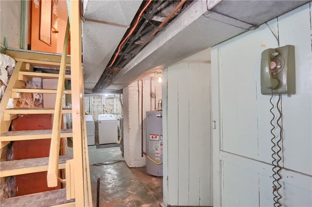 1015 Loraine Ave, New Castle, PA 16101