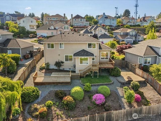 5131 Chinook Drive NE, Tacoma, WA 98422