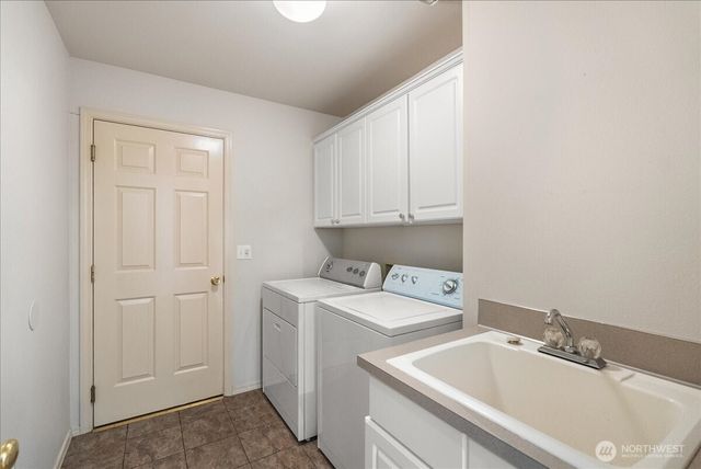 5131 Chinook Drive NE, Tacoma, WA 98422