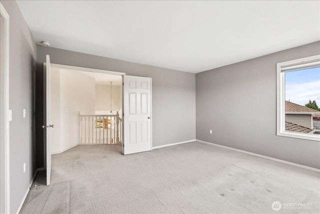 5131 Chinook Drive NE, Tacoma, WA 98422