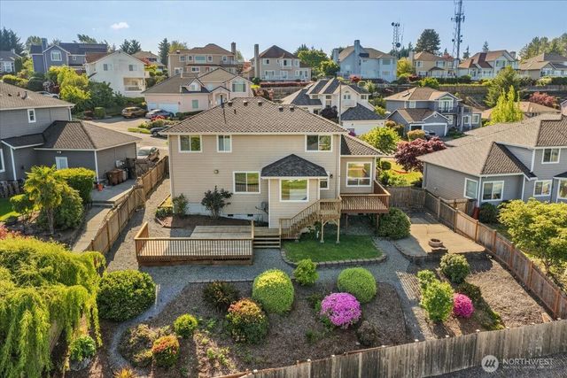 5131 Chinook Drive NE, Tacoma, WA 98422