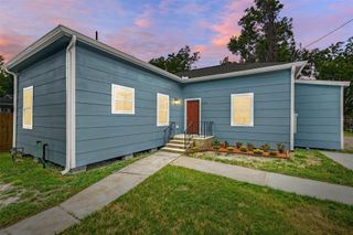 7415 Dyer Street, Houston, TX 77088