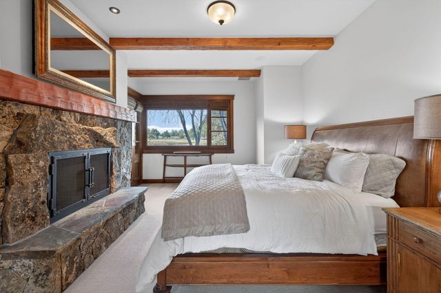 65885 Pronghorn Estates Drive, Bend, OR 97701