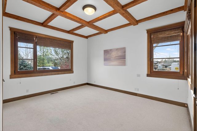 65885 Pronghorn Estates Drive, Bend, OR 97701