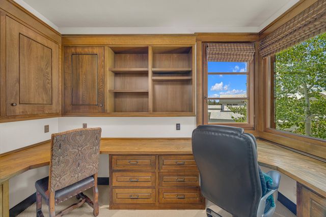 65885 Pronghorn Estates Drive, Bend, OR 97701