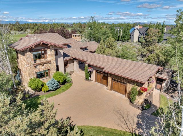 65885 Pronghorn Estates Drive, Bend, OR 97701