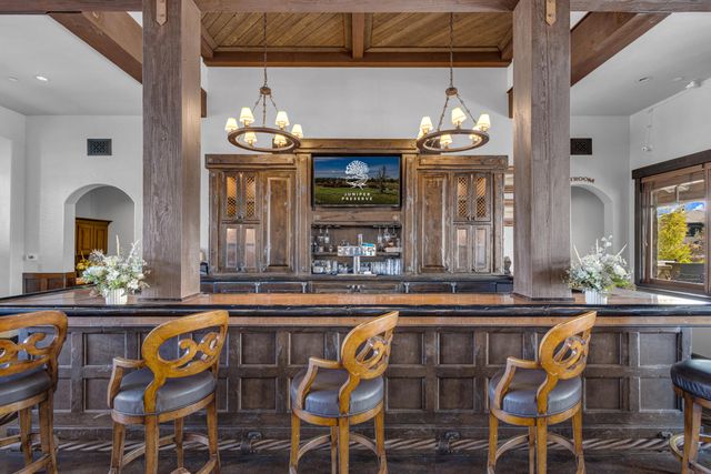 65885 Pronghorn Estates Drive, Bend, OR 97701