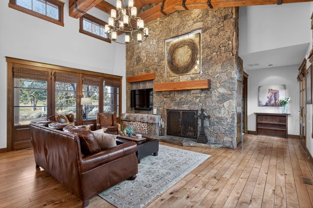 65885 Pronghorn Estates Drive, Bend, OR 97701