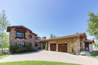 65885 Pronghorn Estates Drive, Bend, OR 97701