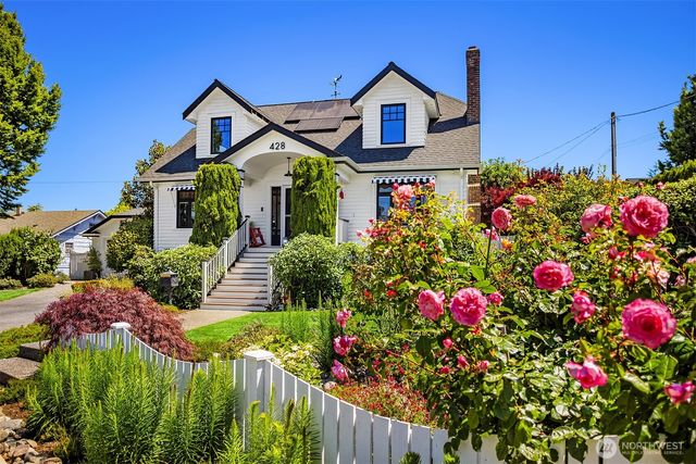428 3rd Avenue N, Edmonds, WA 98020