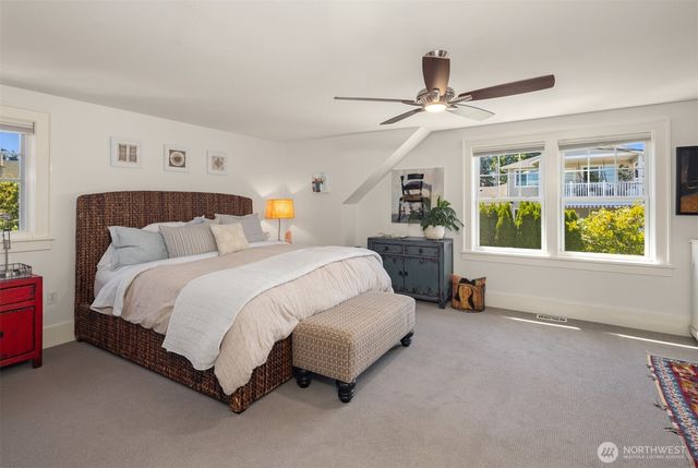 428 3rd Avenue N, Edmonds, WA 98020