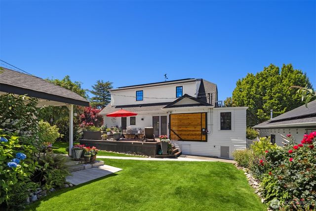 428 3rd Avenue N, Edmonds, WA 98020
