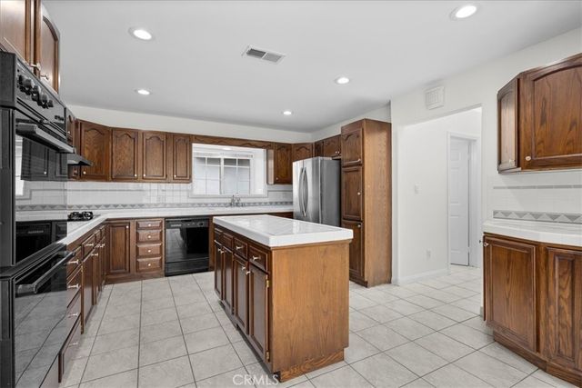 2328 Margaret Drive, Newport Beach, CA 92663