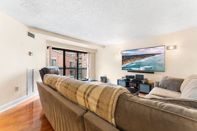 15 N Beacon St 412, Boston, MA 02134