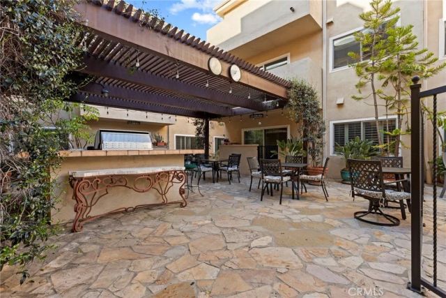 1203 N Sweetzer 118, West Hollywood, CA 90069