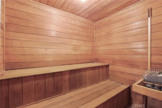 1203 N Sweetzer 118, West Hollywood, CA 90069