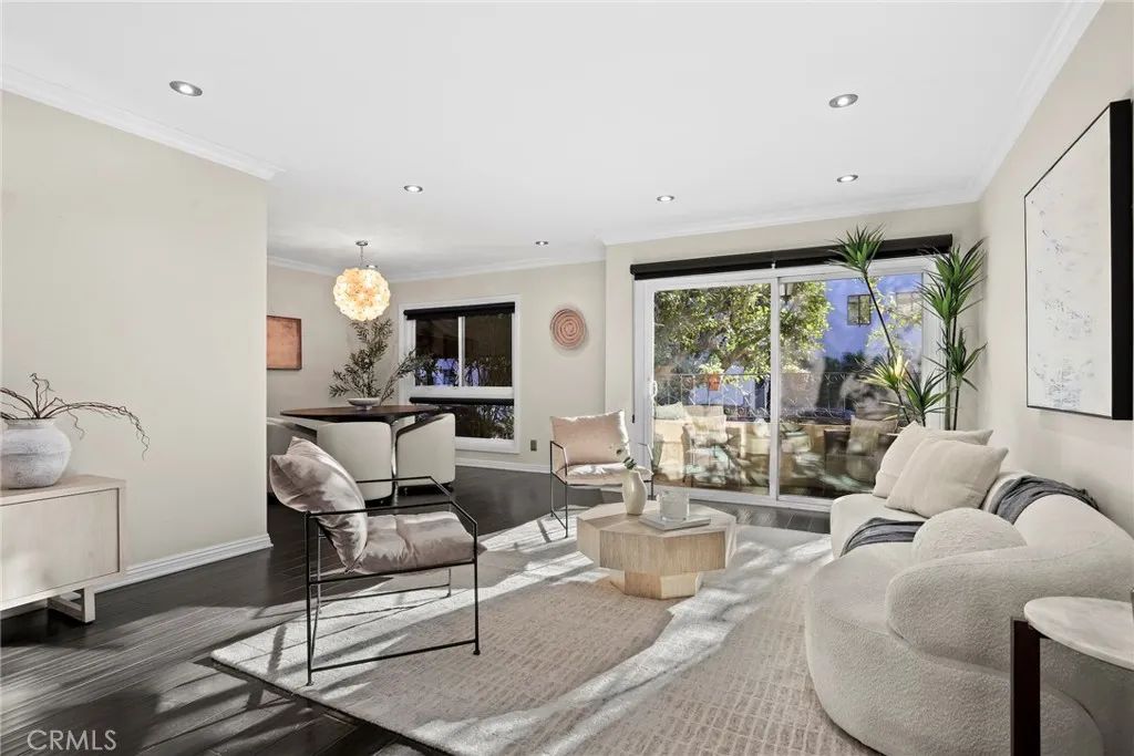 1203 N Sweetzer 118, West Hollywood, CA 90069